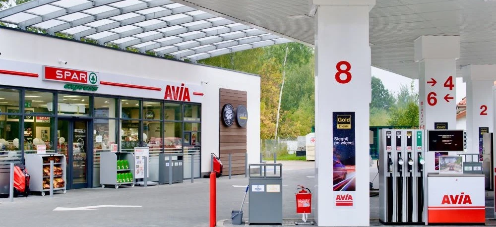 Zatankuj na stacji benzynowej SPAR z szerokim wyborem benzyny i oleju napędowego. Wybierz spośród AVIA, wess, Gold i innych opcji, aby zaspokoić wszystkie swoje potrzeby paliwowe.
