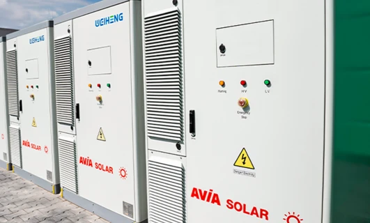 Magazyn energii do stacji paliw – jak obniżyć koszty i zabezpieczyć ciągłość działania?